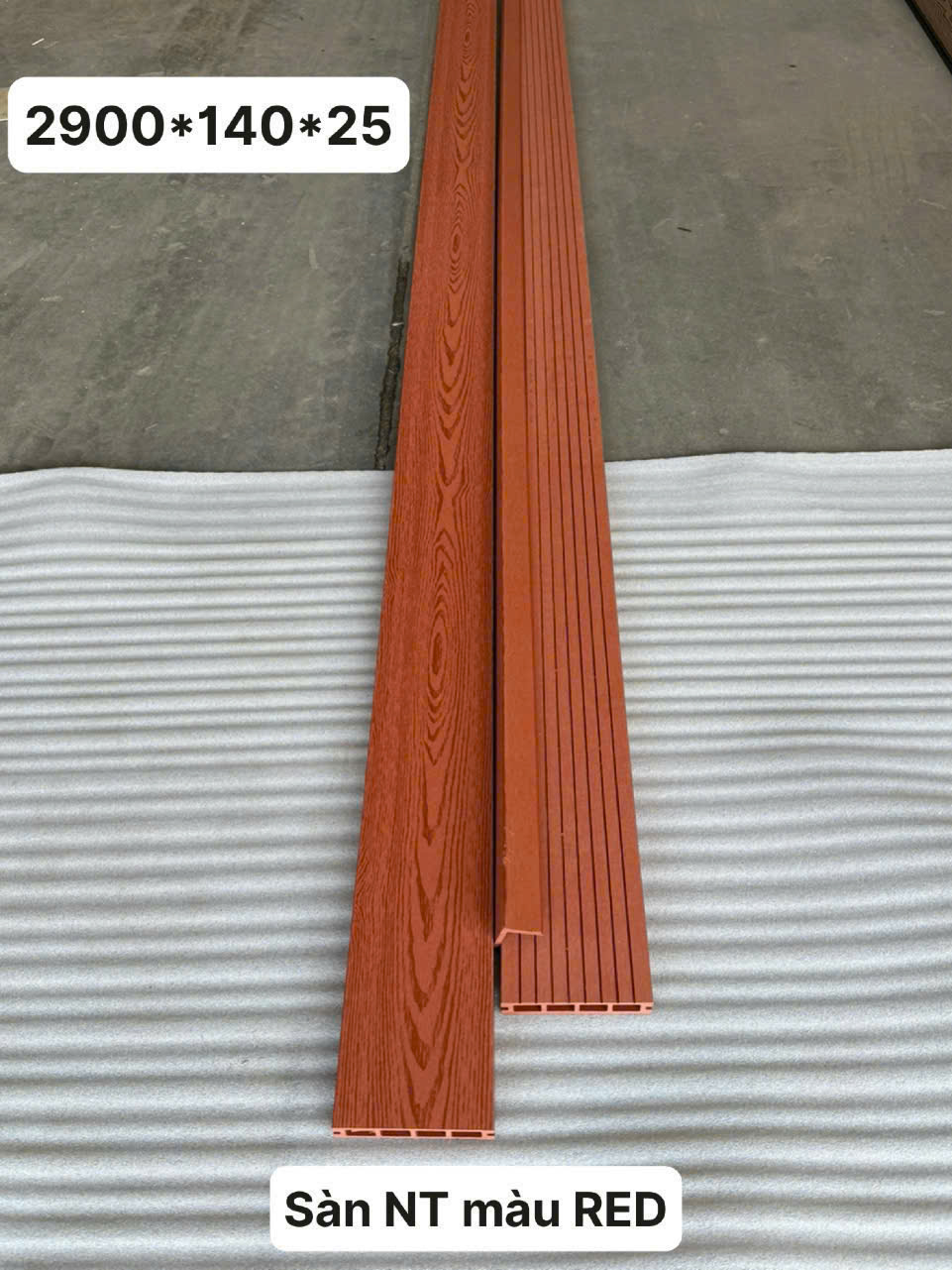 SÀN NGOÀI TRỜI 2D RED